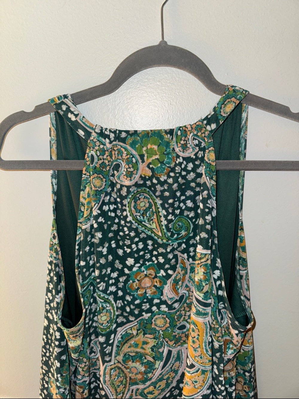 Paisley V-Neck Camisole Tank Top - Green/Gold